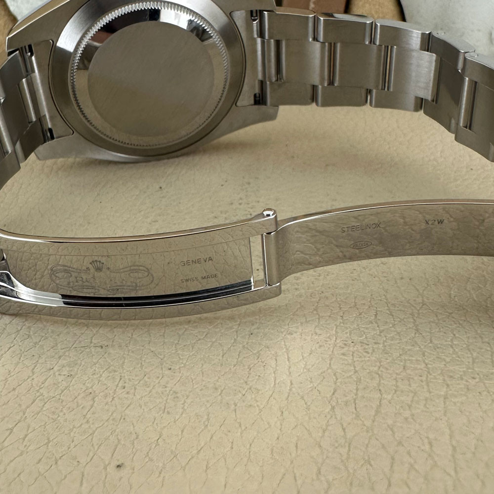 Rolex Air King 116900 11