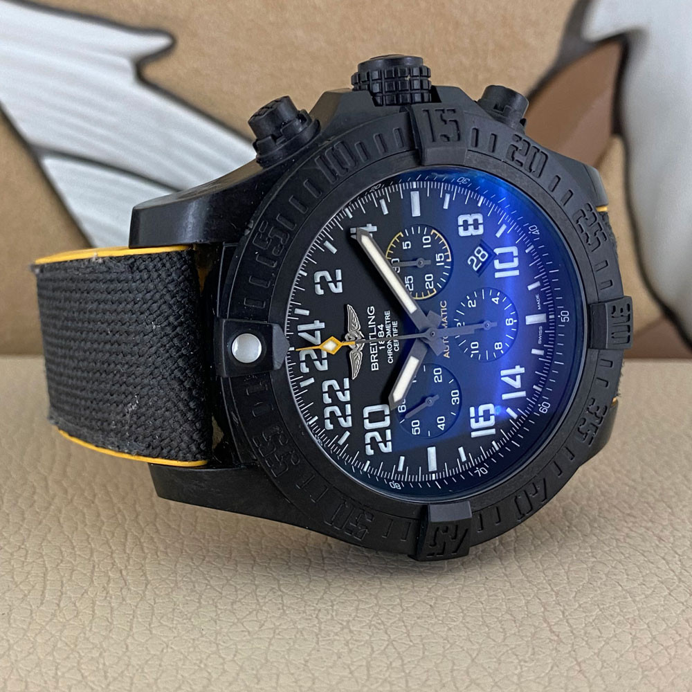 Breitling Avenger Hurricane XB1210E4/BE89 14