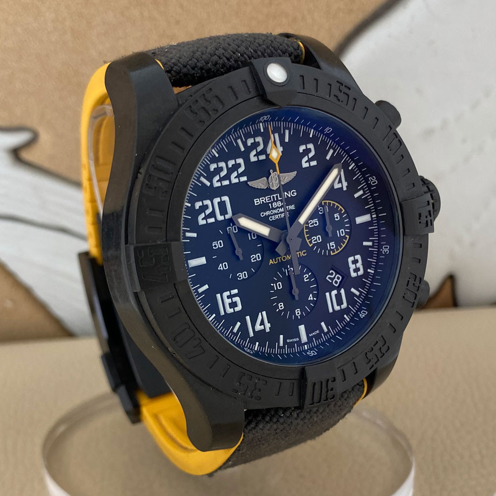 Breitling Avenger Hurricane XB1210E4/BE89 4