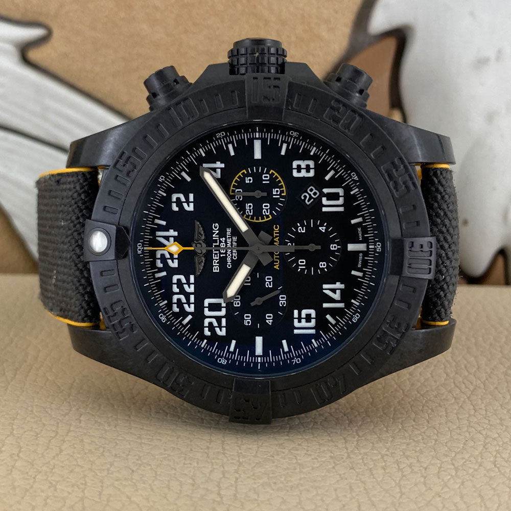 Breitling Avenger Hurricane XB1210E4/BE89 8