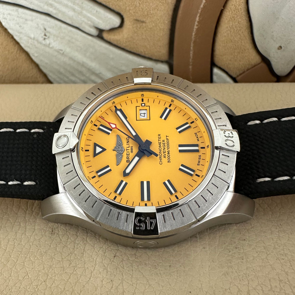 Breitling Avenger Seawolf A17319 15