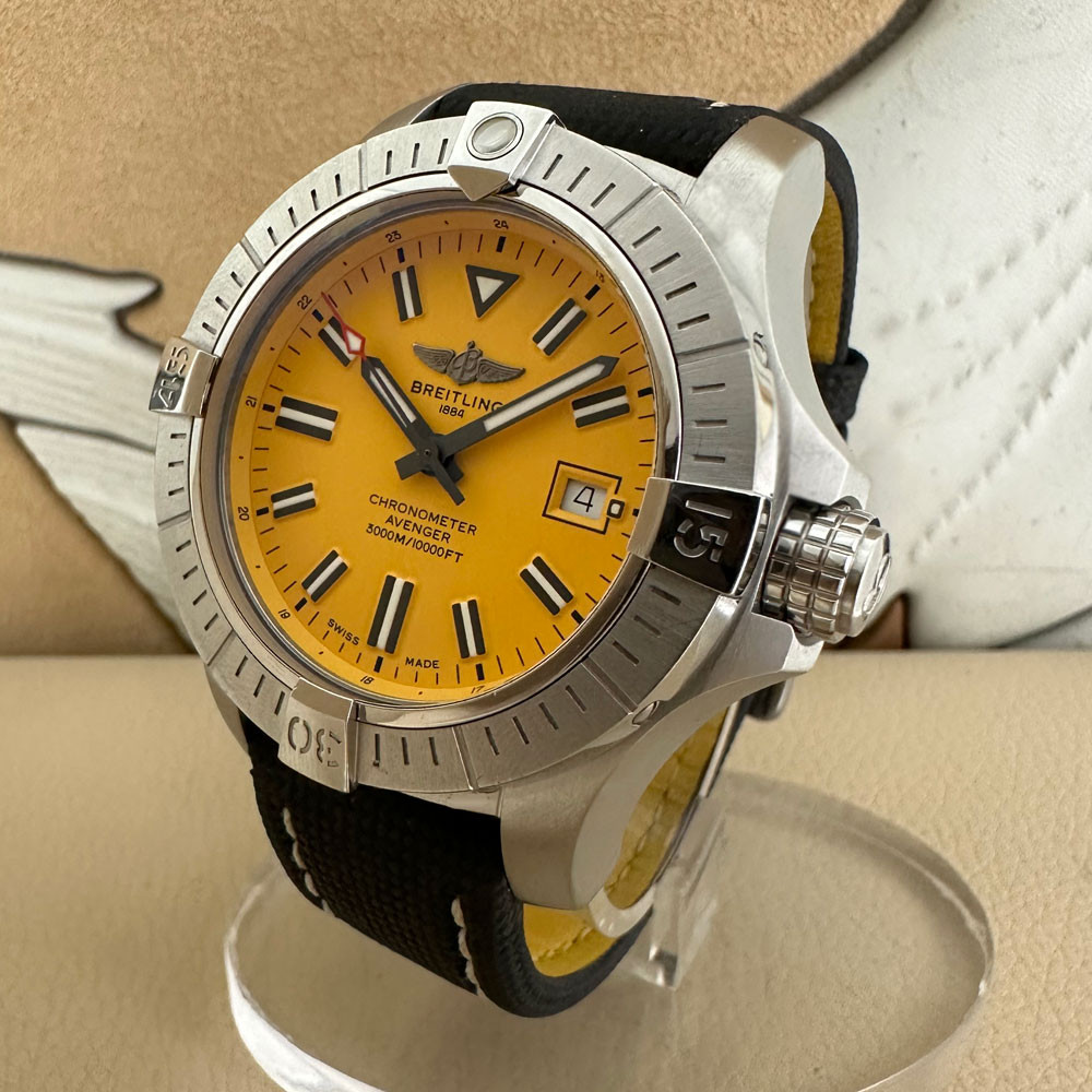 Breitling Avenger Seawolf A17319 2