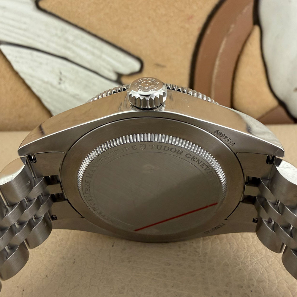 Tudor BLACK BAY GMT 58 7939G1A0NRU 8