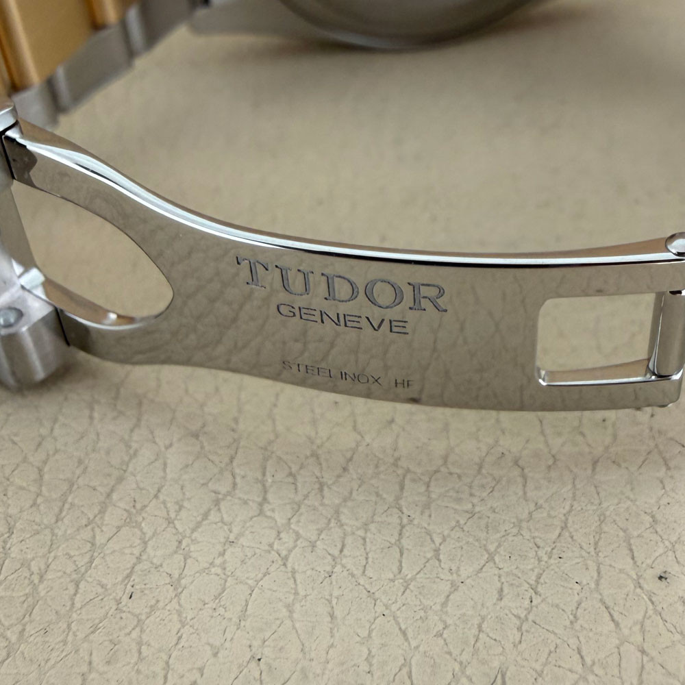 Tudor Black Bay Chrono 79363N 12