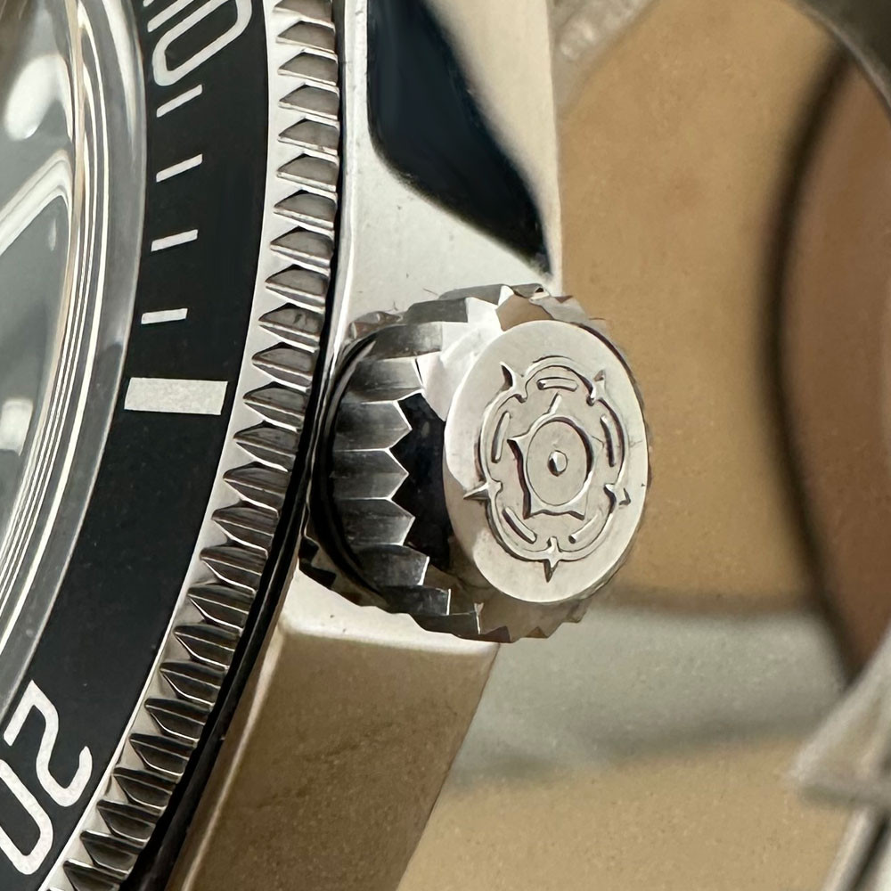 Tudor Black Bay 7941A1A0NU 4