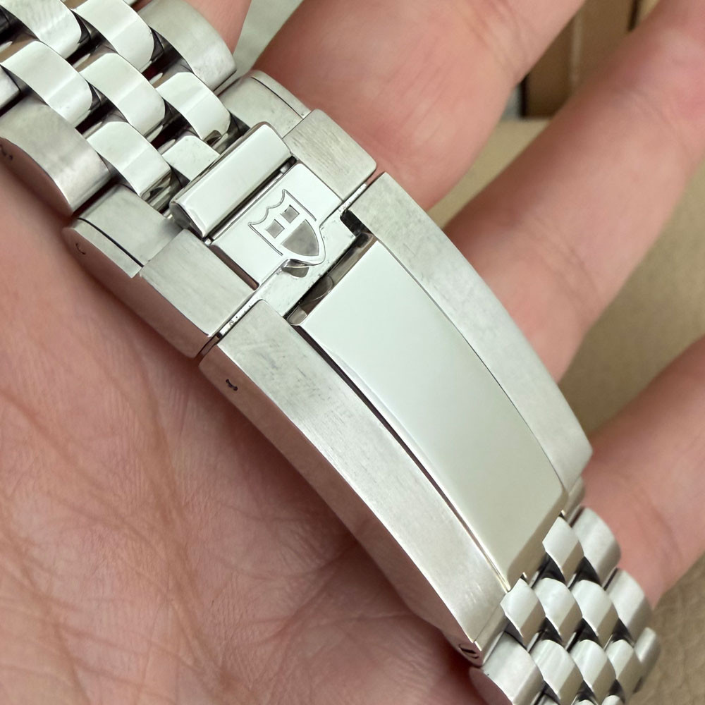 Tudor Black Bay 7941A1A0NU 9