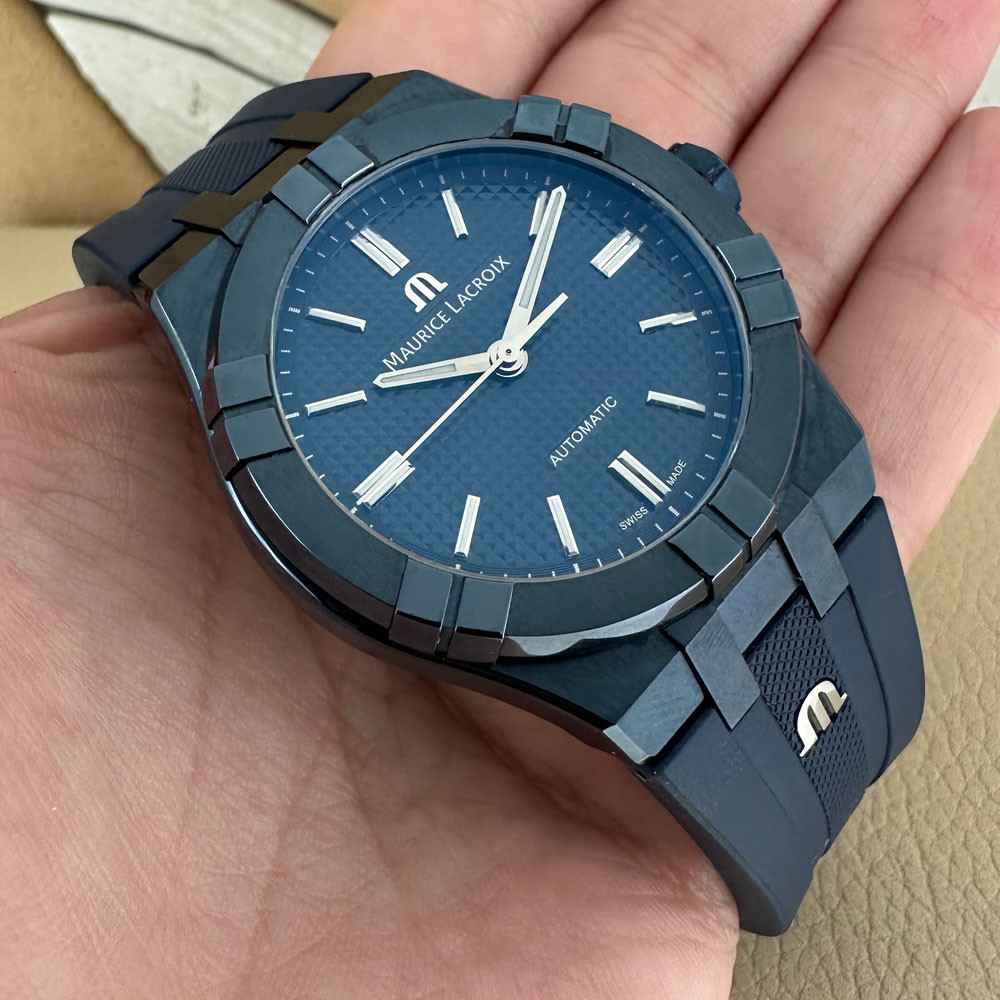 Maurice Lacroix Blue PVD Limited Edition AI6007-PVC00-430-4 10