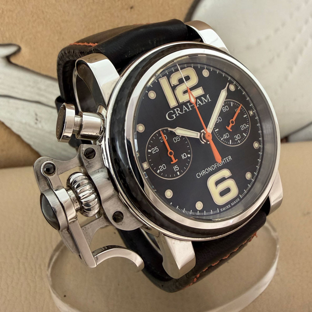 Graham Chronofighter Carbon Racing 2FCFS 3