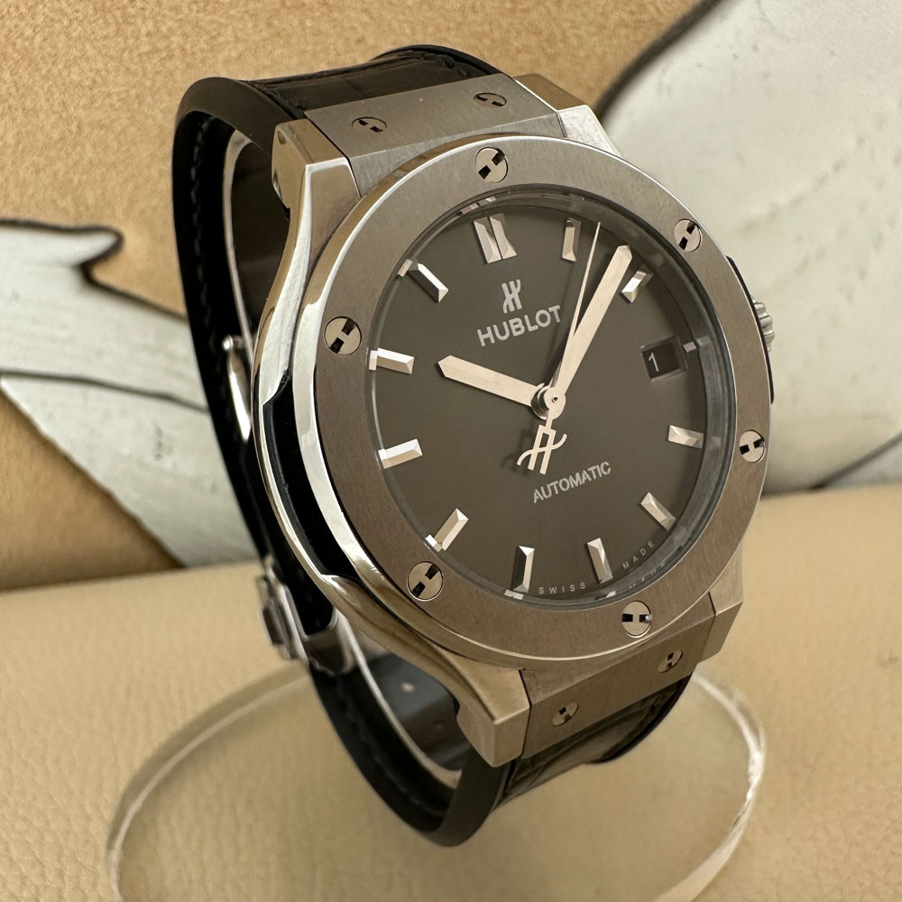 Hublot Classic Fusion  Racing Grey 565.NX.7071.LR 3