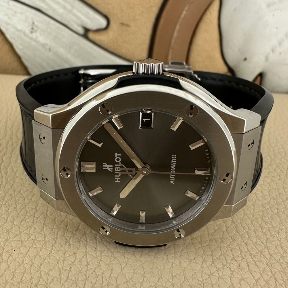 Hublot Classic Fusion  Racing Grey 565.NX.7071.LR 7