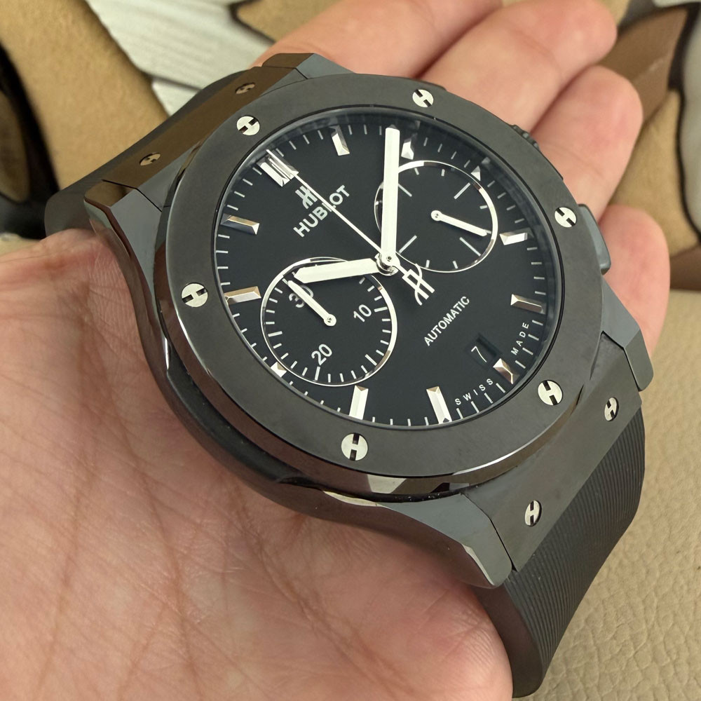Hublot CLASSIC FUSION CHRONOGRAPH BLACK MAGIC 521.CM.1171.RX 11