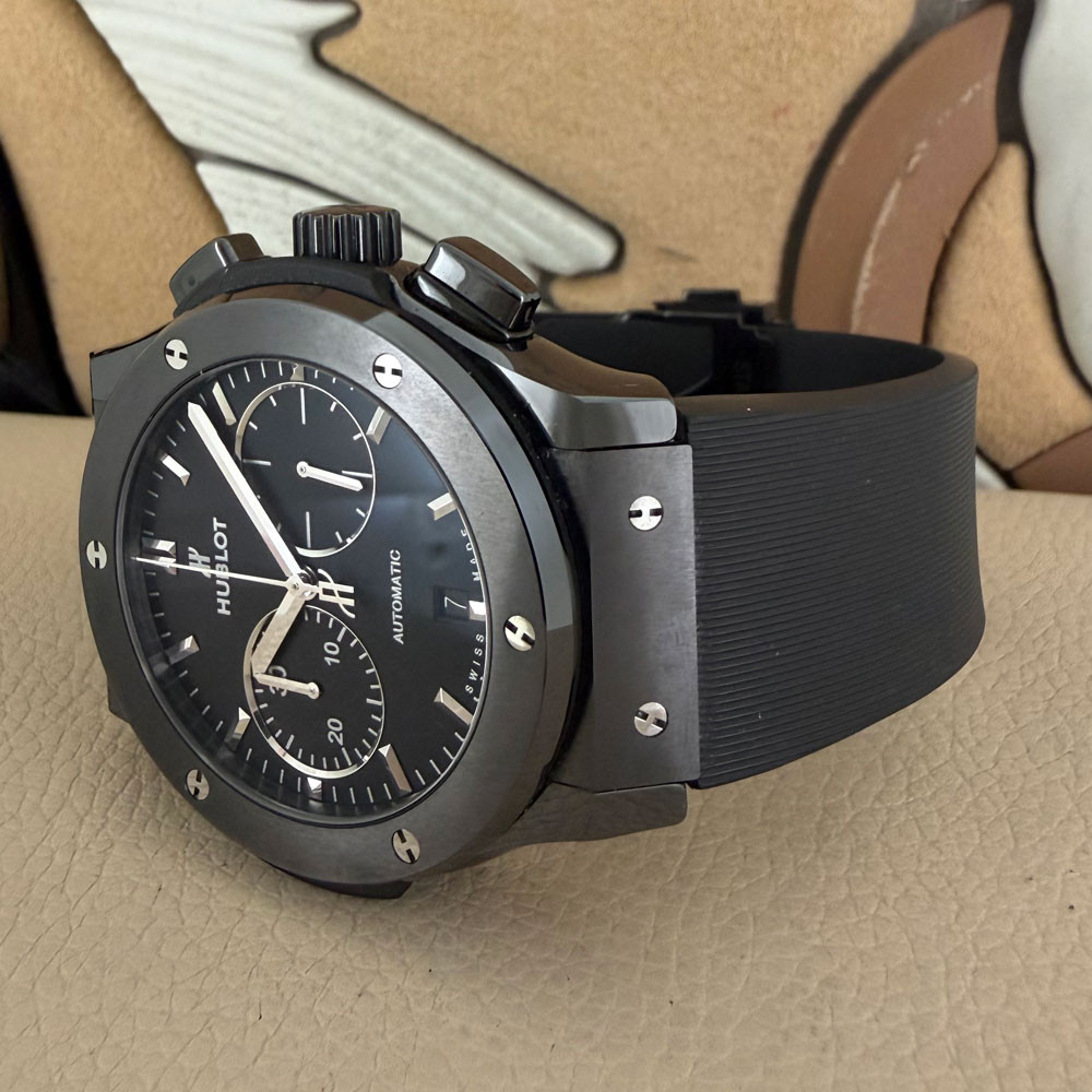 Hublot CLASSIC FUSION CHRONOGRAPH BLACK MAGIC 521.CM.1171.RX 12