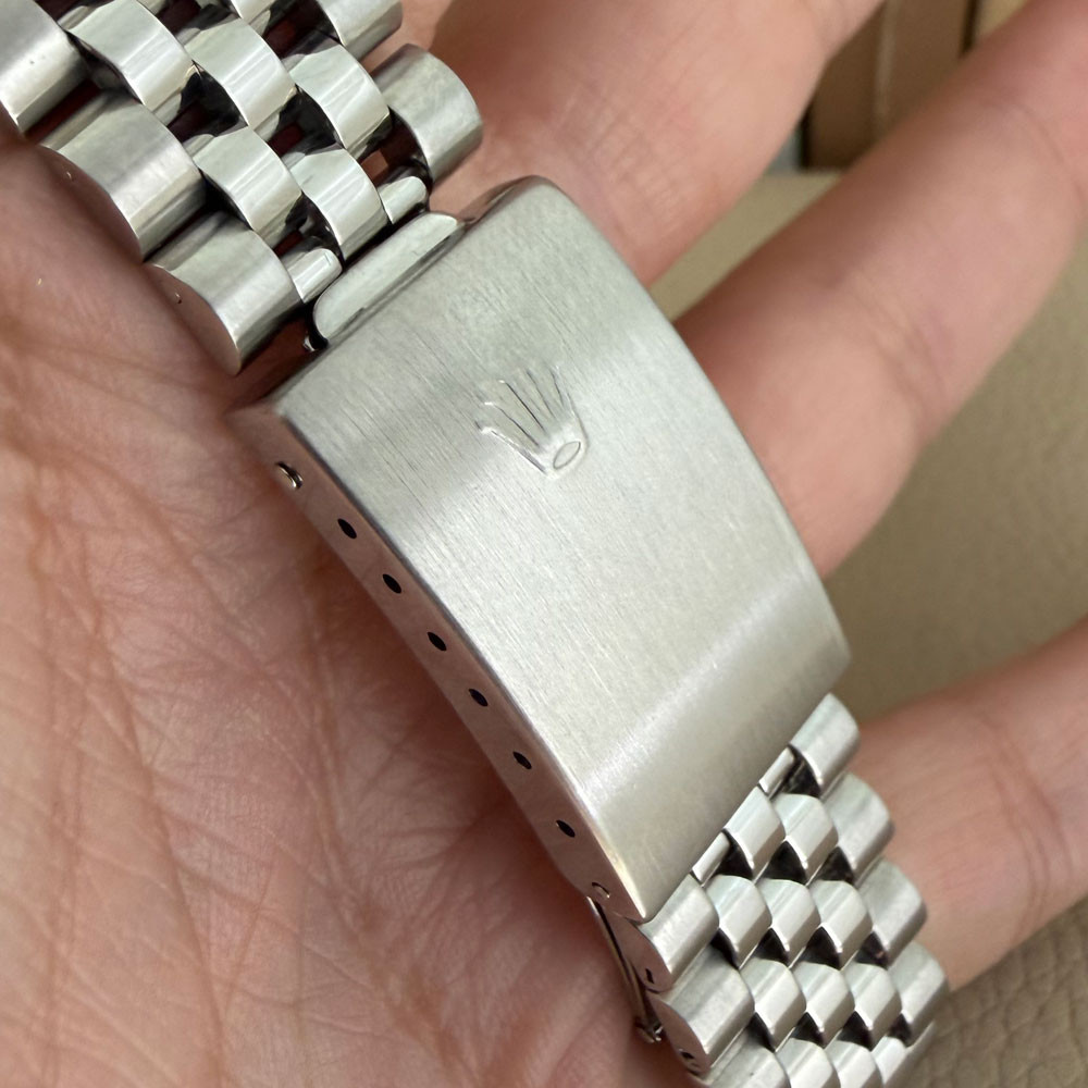 Rolex Datejust White Romans Dial 16200 8