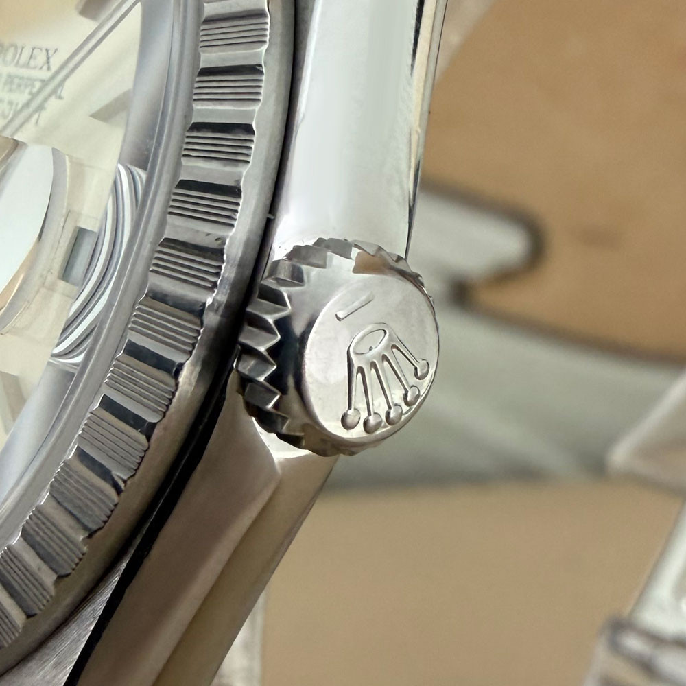 Rolex Datejust 16220 4