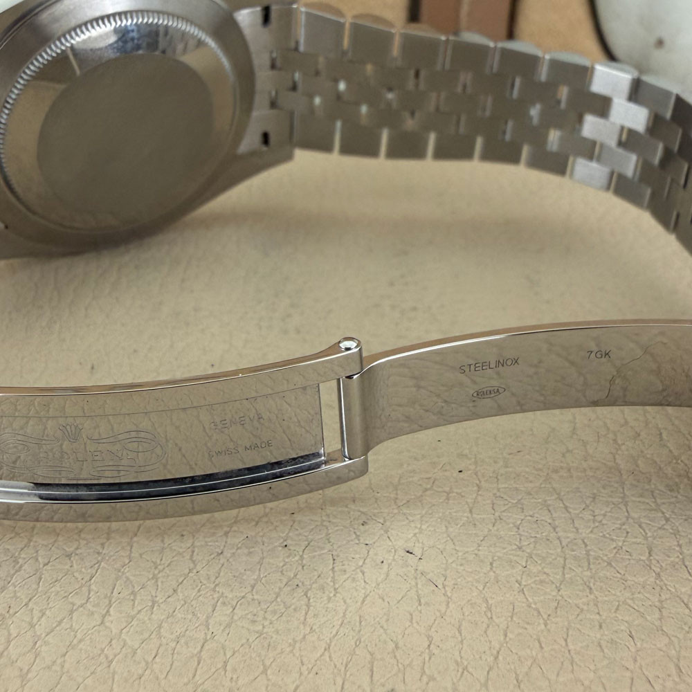 Rolex Datejust II 126300 9