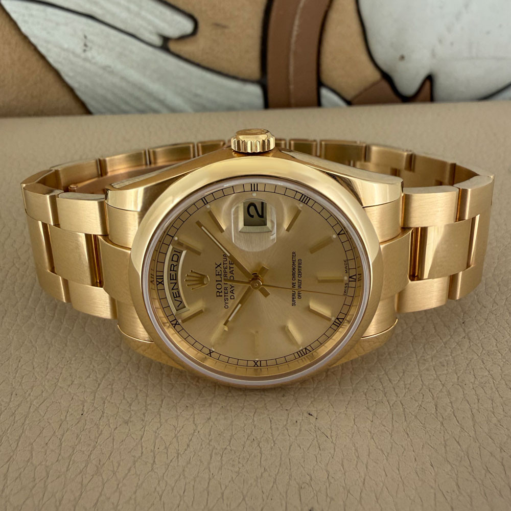 Rolex Day-Date 118208 8