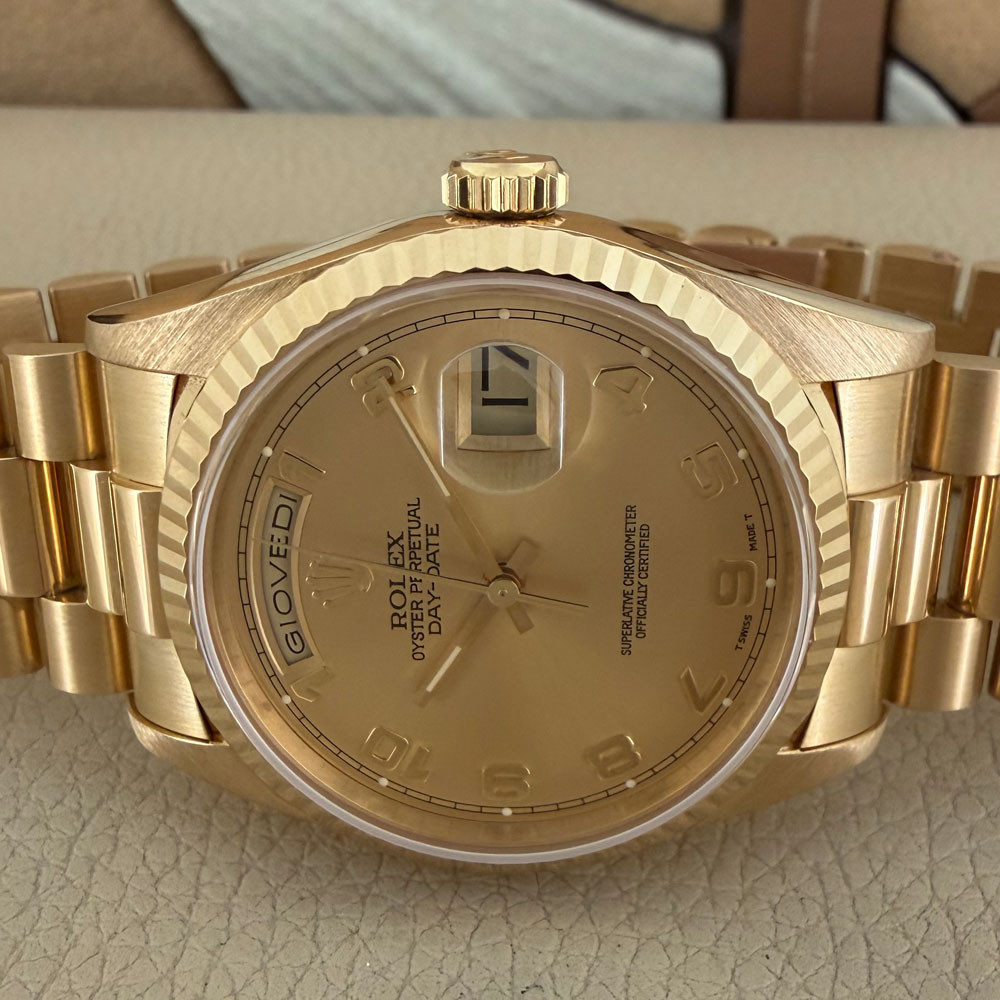 Rolex Day-Date 18238 16