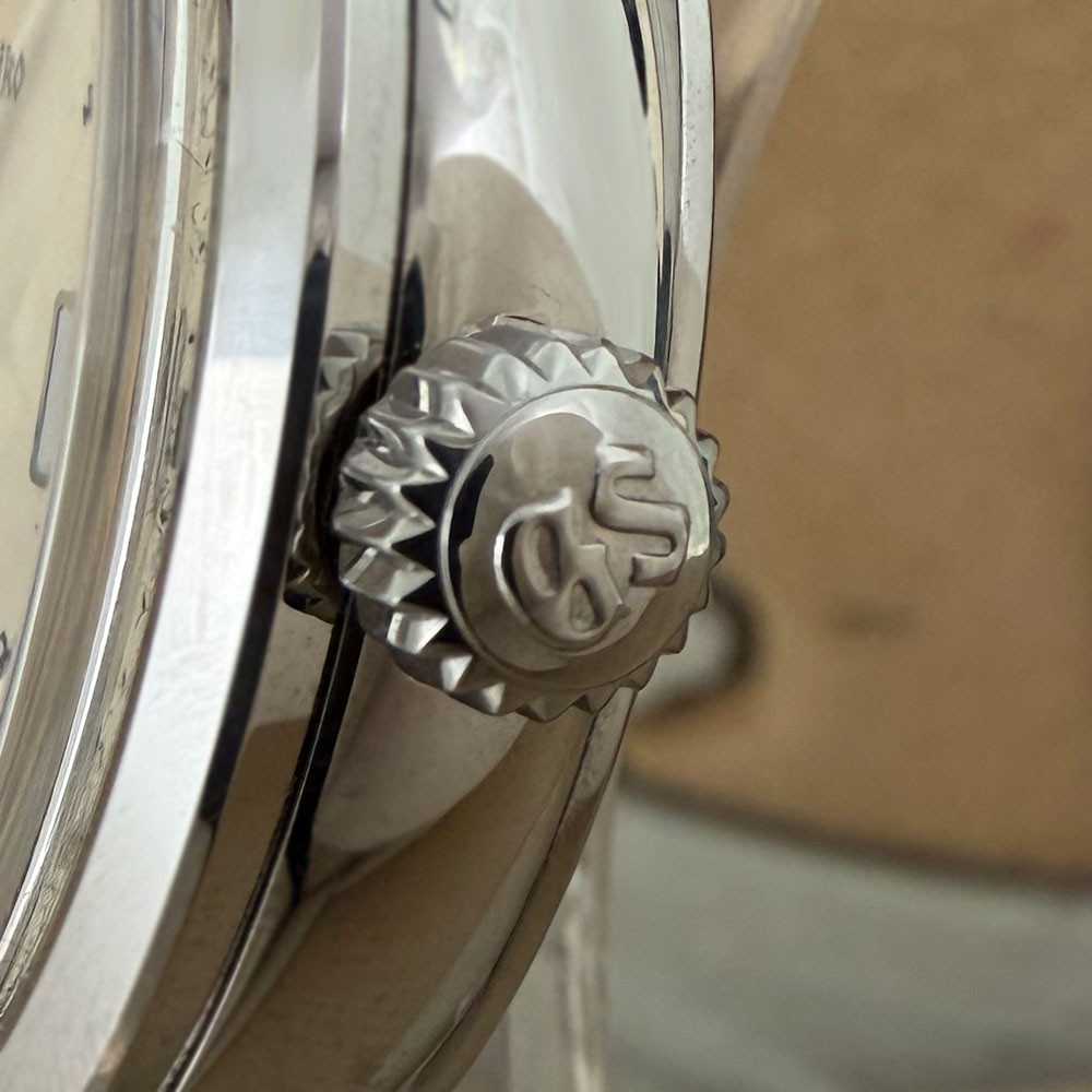 Grand Seiko Elegance Collection GMT SBGM221 4