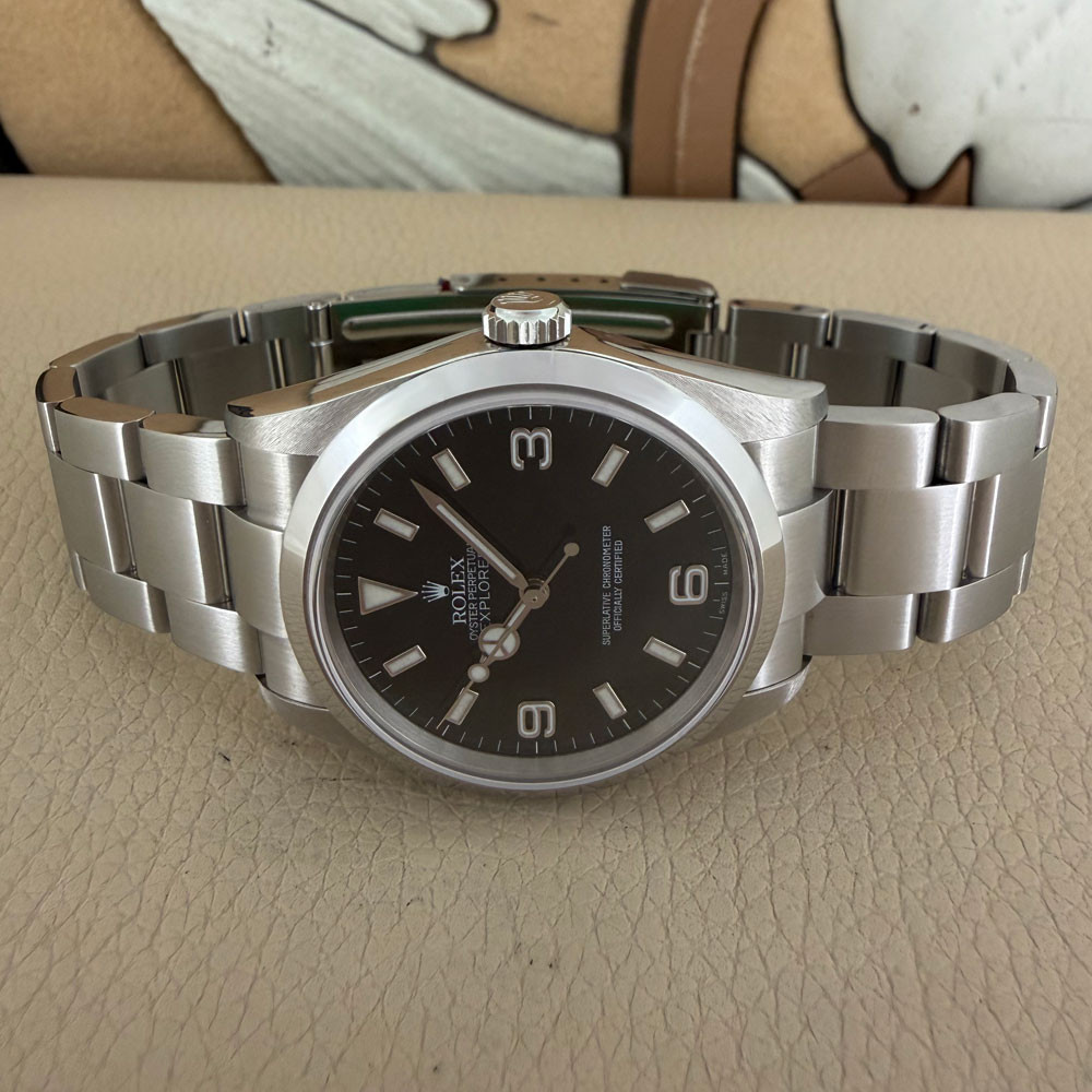 Rolex Explorer NOS 114270 8