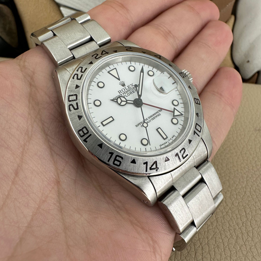 Rolex Explorer II 16570 10