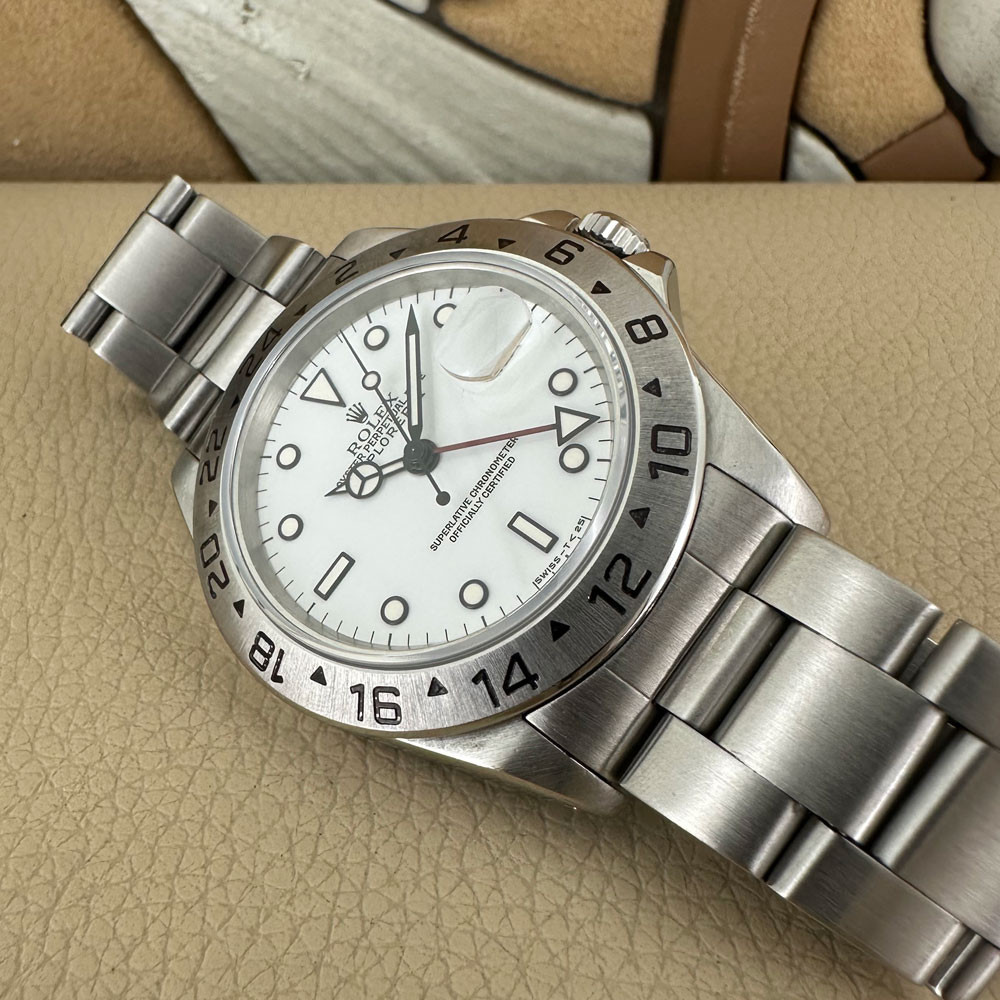 Rolex Explorer II 16570 14