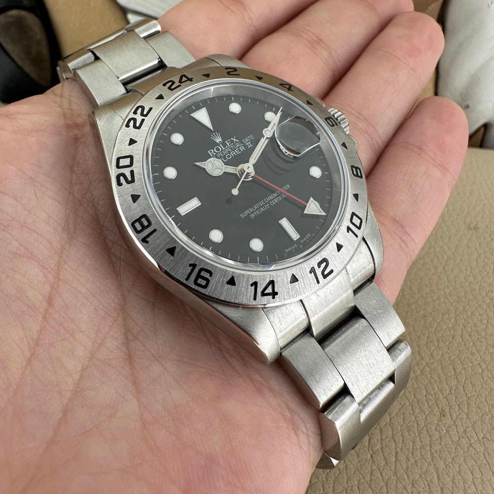 Rolex Explorer II 16570 9