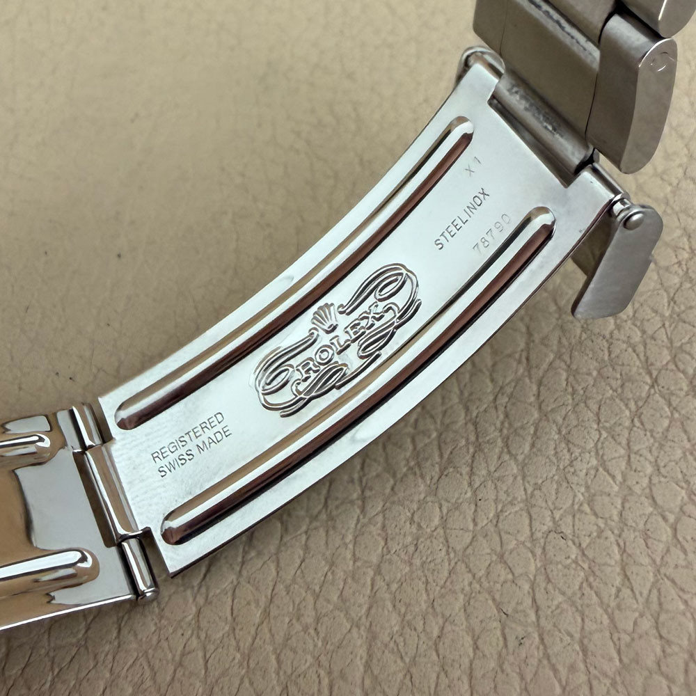 Rolex Explorer II 16570 11