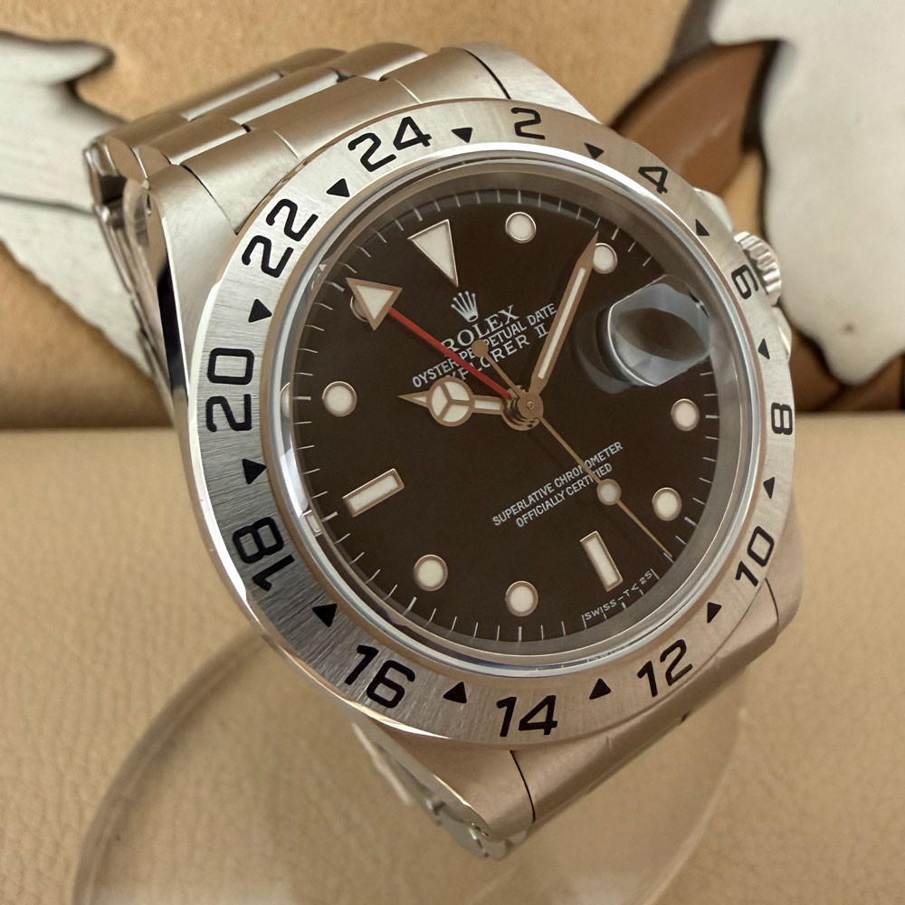 Rolex Explorer II 16570 3