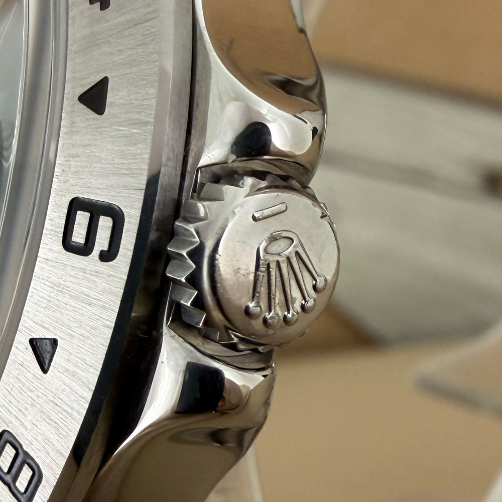 Rolex Explorer II 16570 3