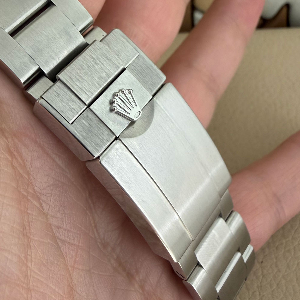 Rolex Explorer II 226570 9