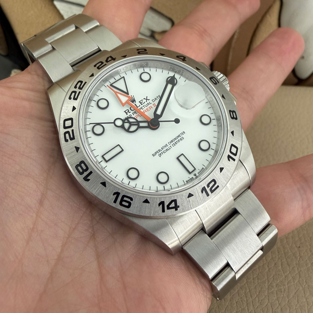 Rolex Explorer II 226570 10
