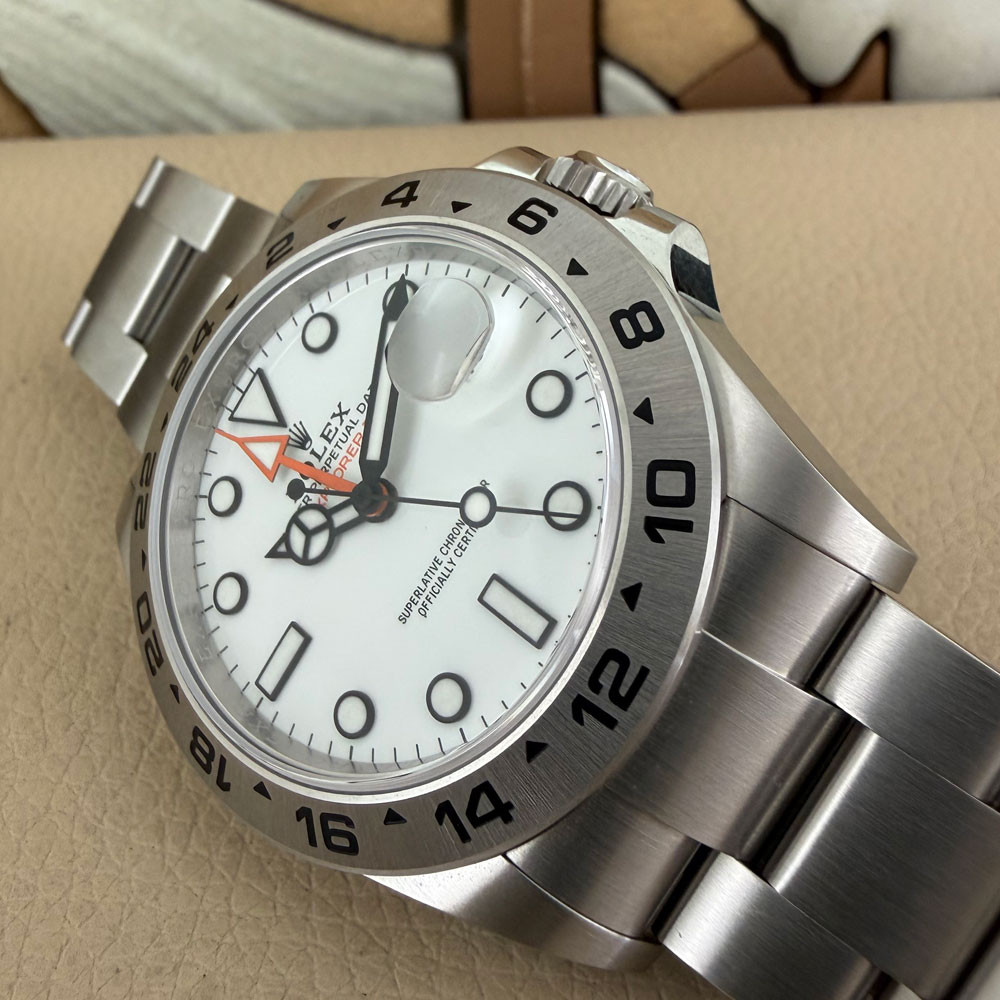 Rolex Explorer II 226570 14