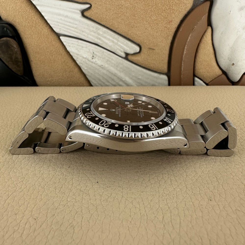 Rolex GMT-Master 16700 12