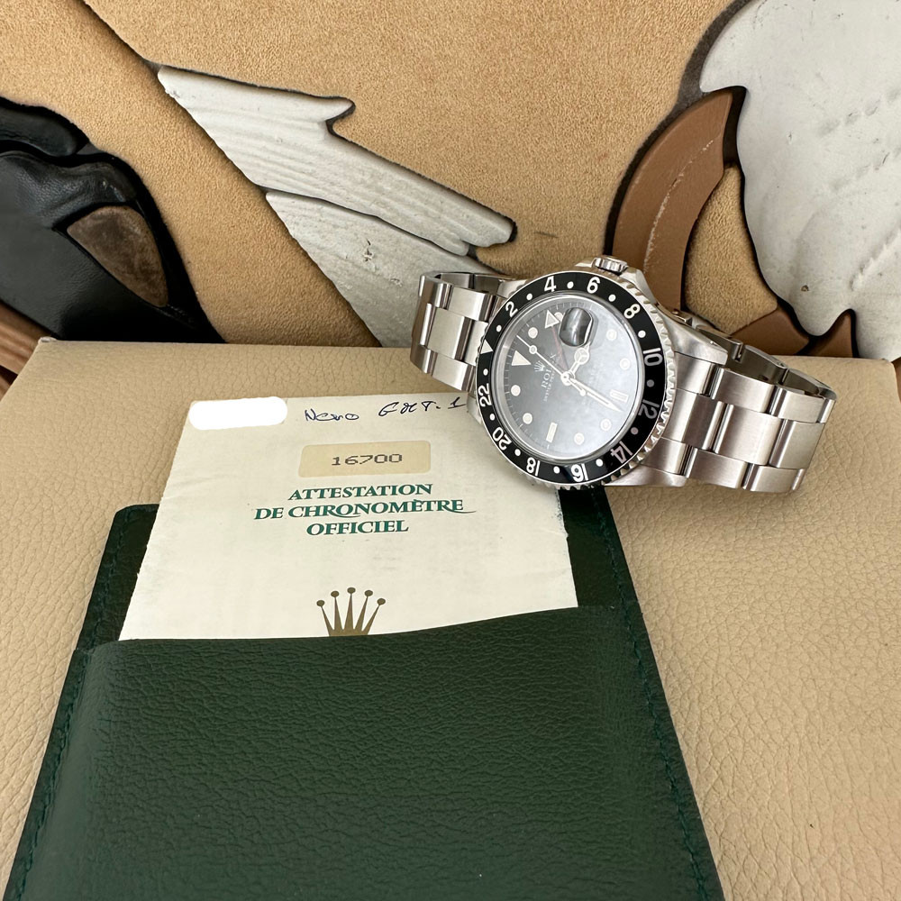 Rolex GMT-Master 16700 1