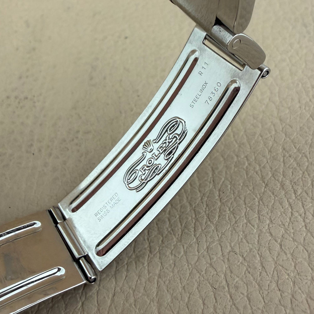 Rolex GMT-Master Pepsi 16700 11