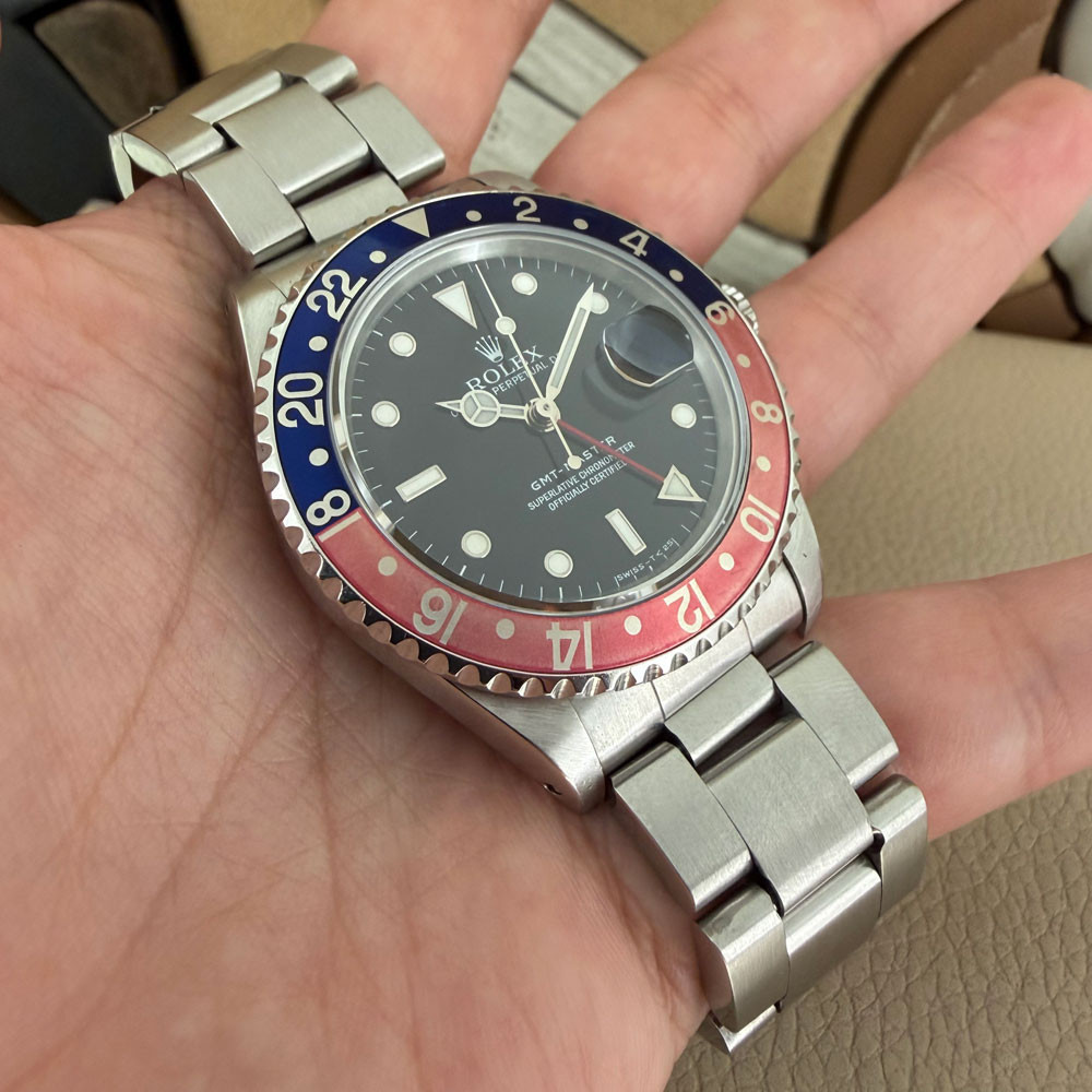 Rolex GMT-Master Pepsi Faded Bezel 16700 9