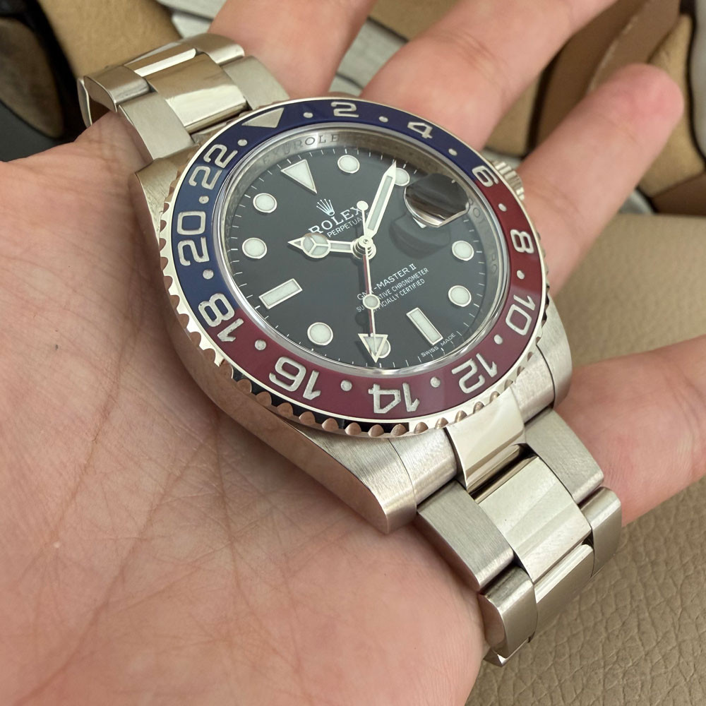 Rolex GMT-Master II 116719BLRO 10
