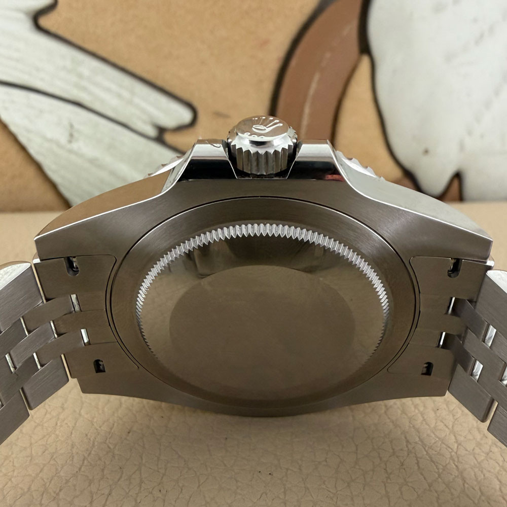 Rolex GMT-Master II Pepsi 126710BLRO 8