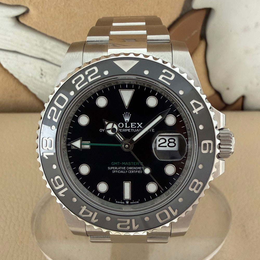 Rolex GMT-Master II Bruce Wayne 126710GRNR 0