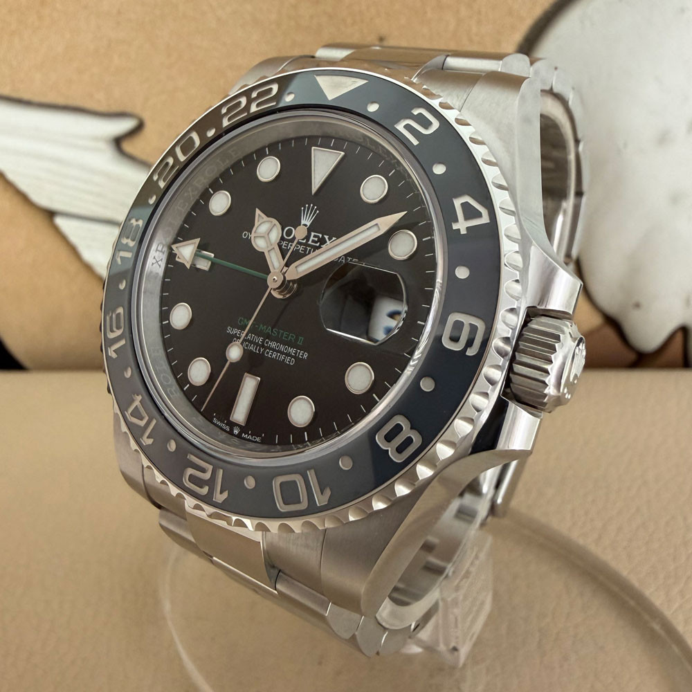 Rolex GMT-Master II Bruce Wayne 126710GRNR 2