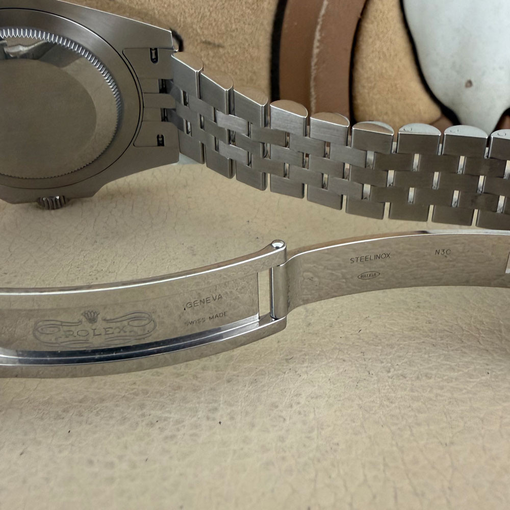 Rolex GMT-Master II Sprite 126720VTNR 11