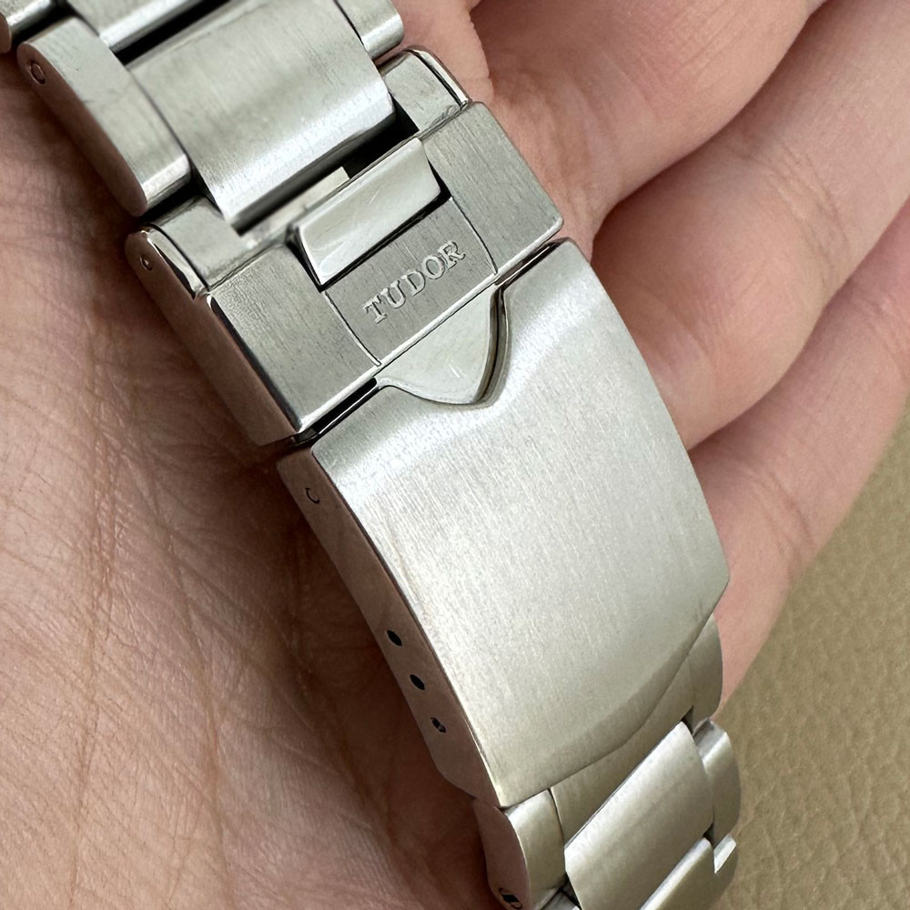 Tudor Heritage Chronograph 70330N 9