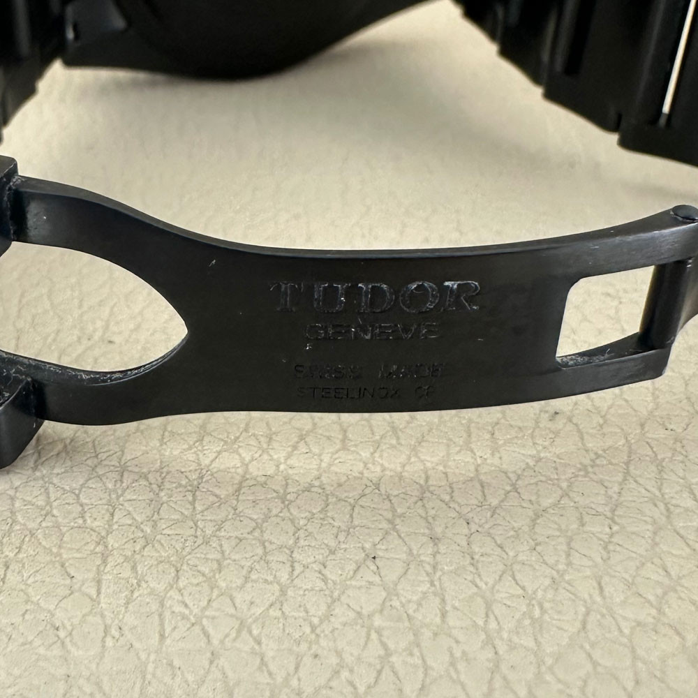 Tudor Heritage Black Bay Dark 79230DK 11