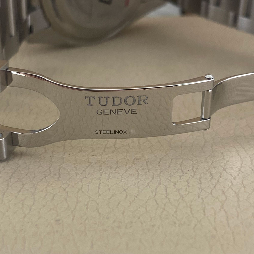 Tudor Heritage Black Bay Harrods Edition 79230G 9