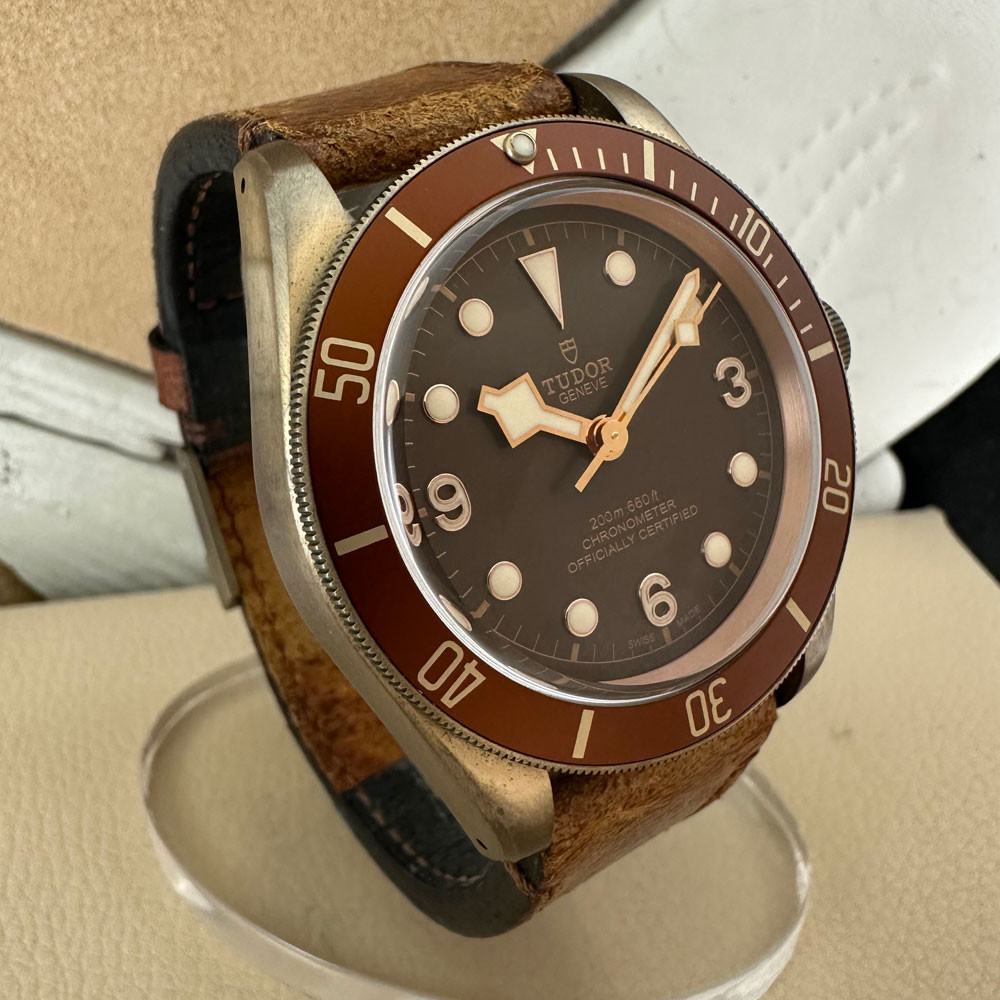 Tudor Heritage Black Bay Bronze 79250BM 3