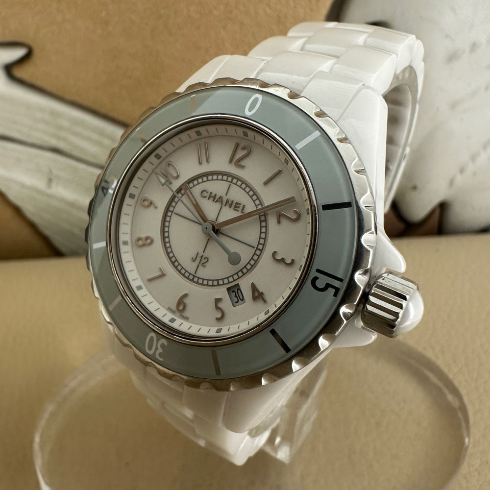 Chanel J12 Green Bezel Limited Edition H4464 2