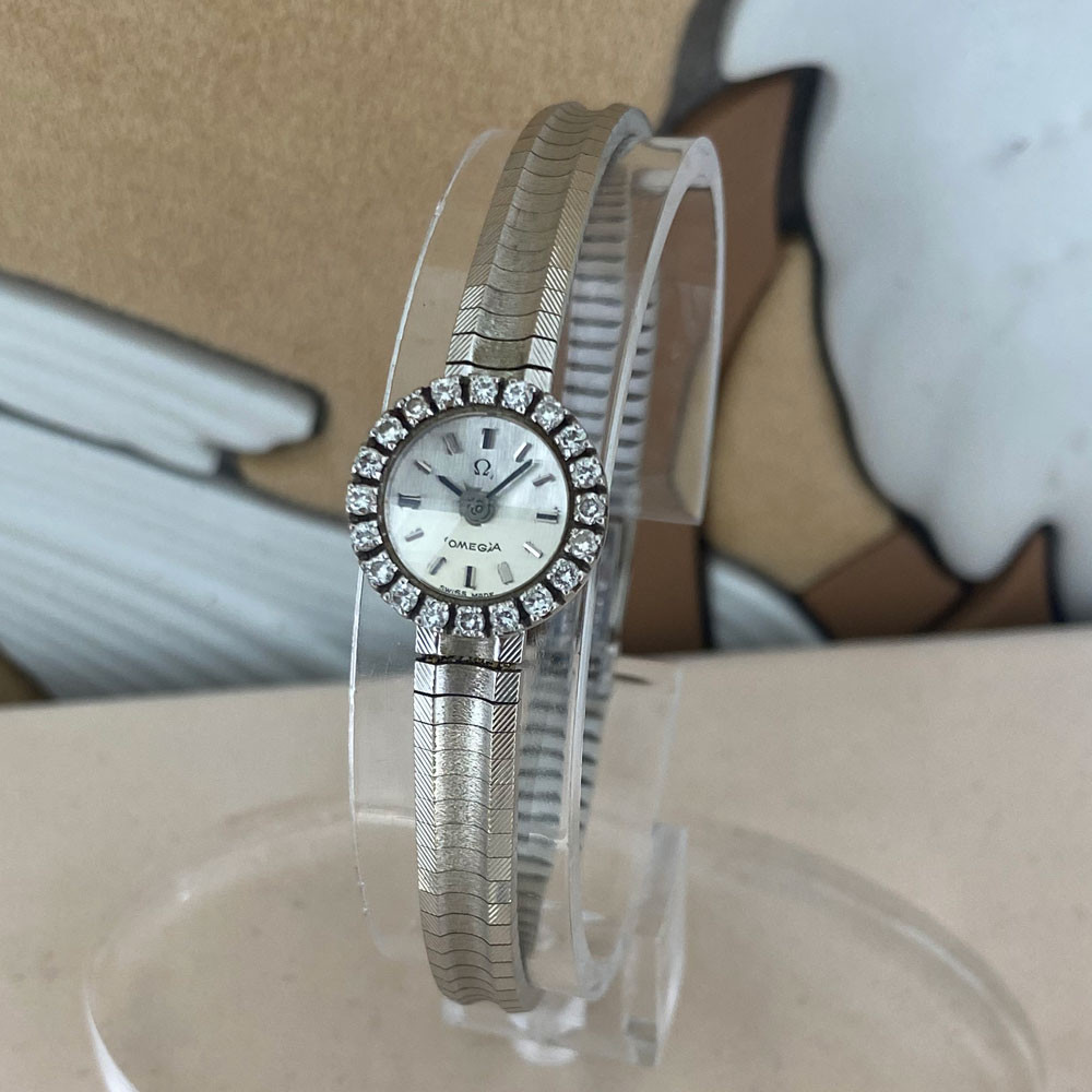 Orologio omega oro bianco e brillanti anni 60 on sale