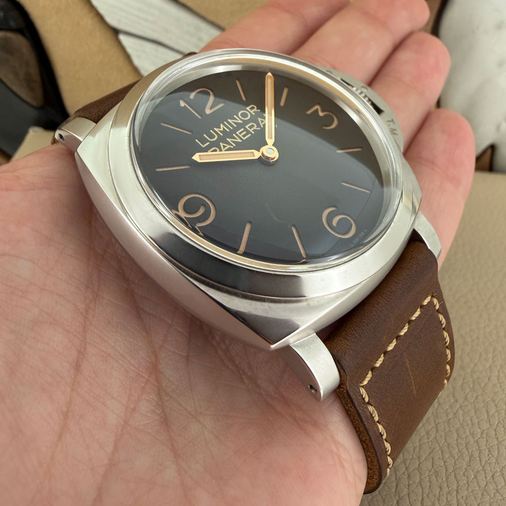 Panerai Luminor PAM01628 11