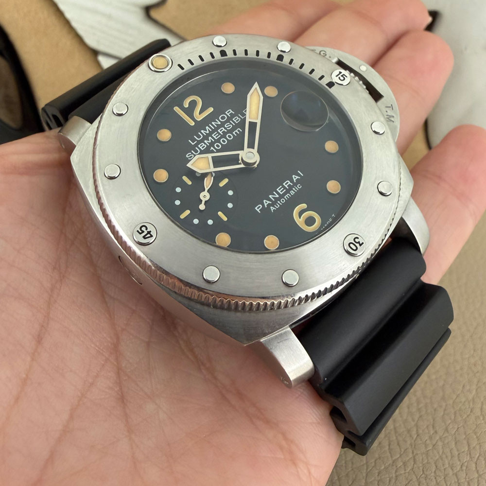 Panerai Luminor Submersible Tritium Dial PAM00243 10