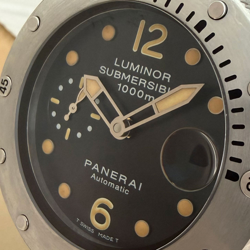Panerai Luminor Submersible Tritium Dial PAM00243 5